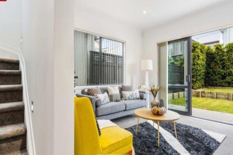 Photo of property in 21 Flounder Road, Hobsonville, Auckland, 0616