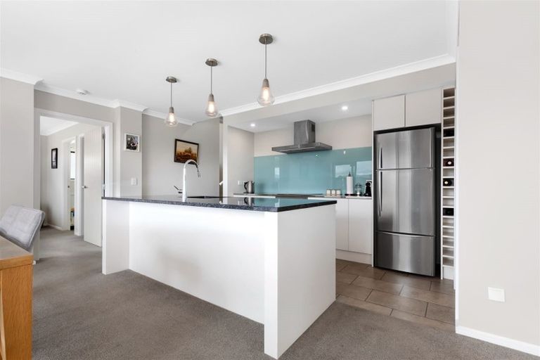 Photo of property in 55 Endeavour Drive, Whitby, Porirua, 5024