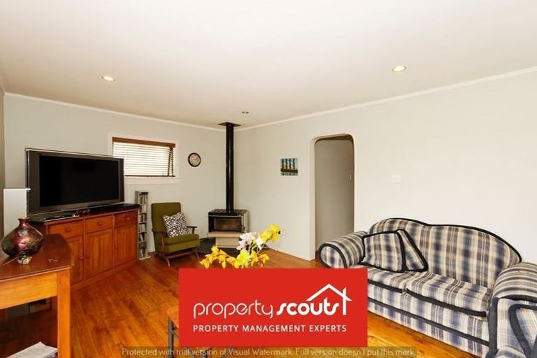 Photo of property in 37 Rangeview Road, Sunnyvale, Auckland, 0612