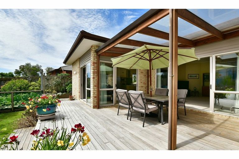 Photo of property in 34 Driftwood Drive, Red Beach, 0932