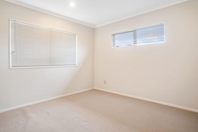 Photo of property in 13 Cape Vista Crescent, Pukekohe, 2120