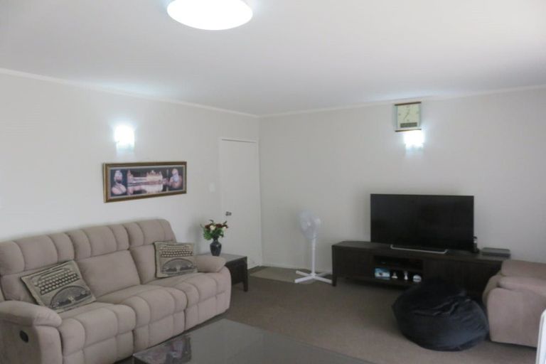 Photo of property in 1/22 Takanini School Road, Takanini, 2112