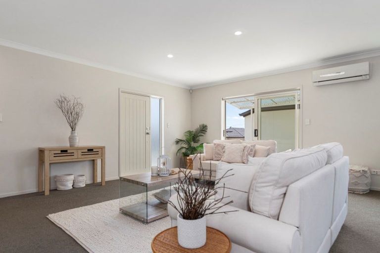 Photo of property in 5 Harmens Way, Greerton, Tauranga, 3112