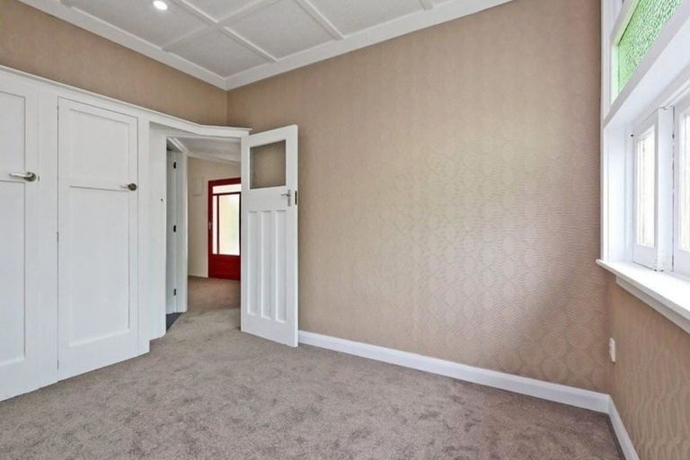Photo of property in 512 Eastbourne Street East, Hastings, 4122