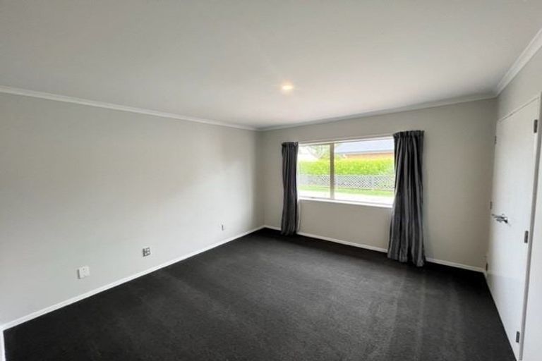 Photo of property in 105 Browning Street, Leamington, Cambridge, 3432