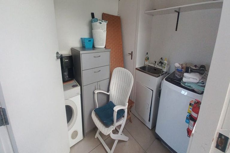 Photo of property in 22 Foster Crescent, Snells Beach, 0920