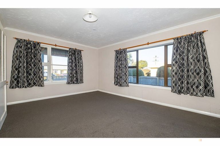 Photo of property in 1 Augustine Street, Waimate, 7924