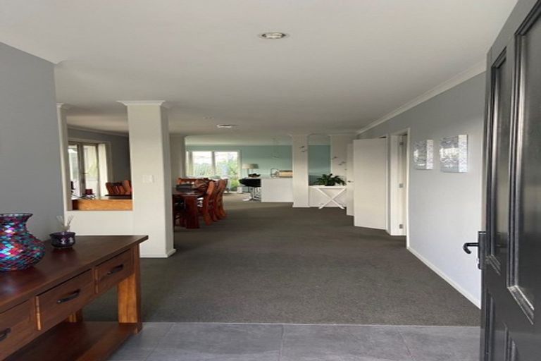 Photo of property in 31 Rochfort Crescent, Pyes Pa, Tauranga, 3112