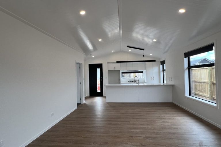 Photo of property in 24 Waruhia Crescent, Rototuna North, 3281