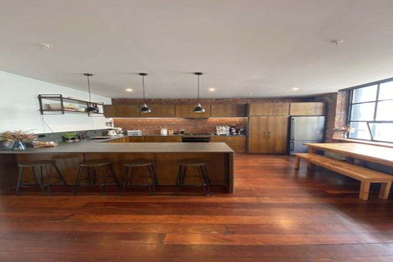 Photo of property in Bond Store Apartments, 8f Egmont Street, Te Aro, Wellington, 6011