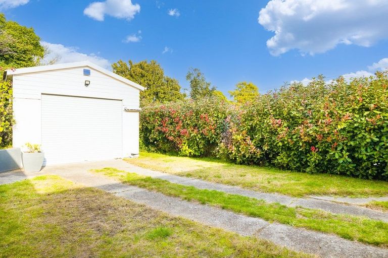 Photo of property in 48 Moana Road, Paraparaumu, 5032