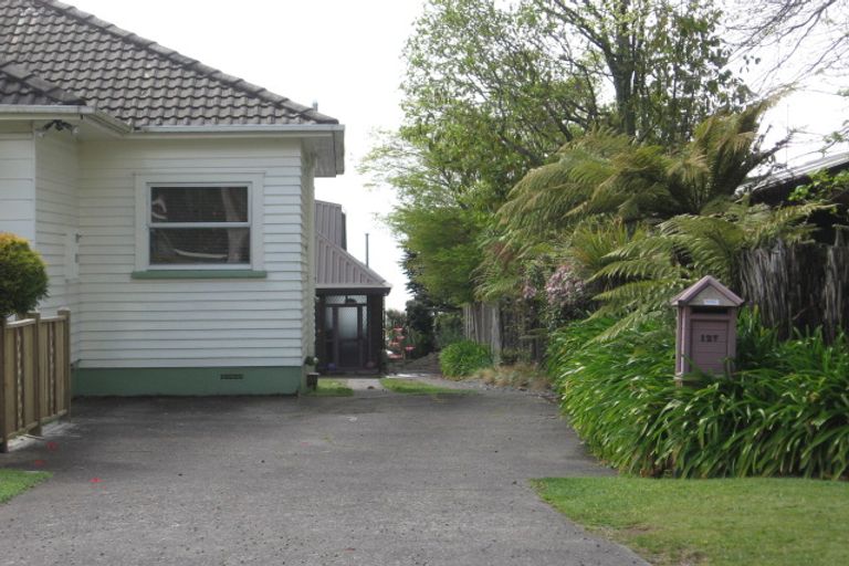 Photo of property in 127 Koutu Road, Kawaha Point, Rotorua, 3010