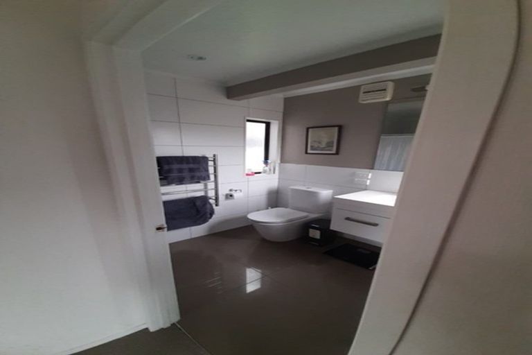 Photo of property in 4/45 Rawene Road, Birkenhead, Auckland, 0626