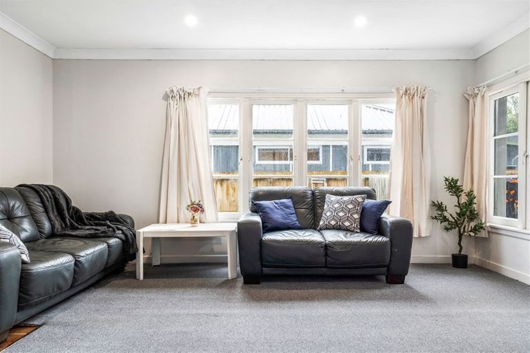 Photo of property in 8 Alfred Street, Hikurangi, 0114