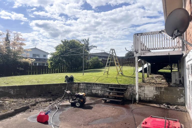 Photo of property in 9 Chevis Place, Pakuranga, Auckland, 2010