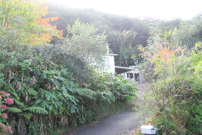 Photo of property in 28 Warner Park Avenue, Laingholm, Auckland, 0604