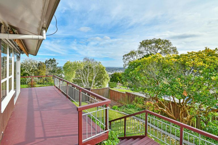 Photo of property in 3 Brooke Road, Red Hill, Papakura, 2110