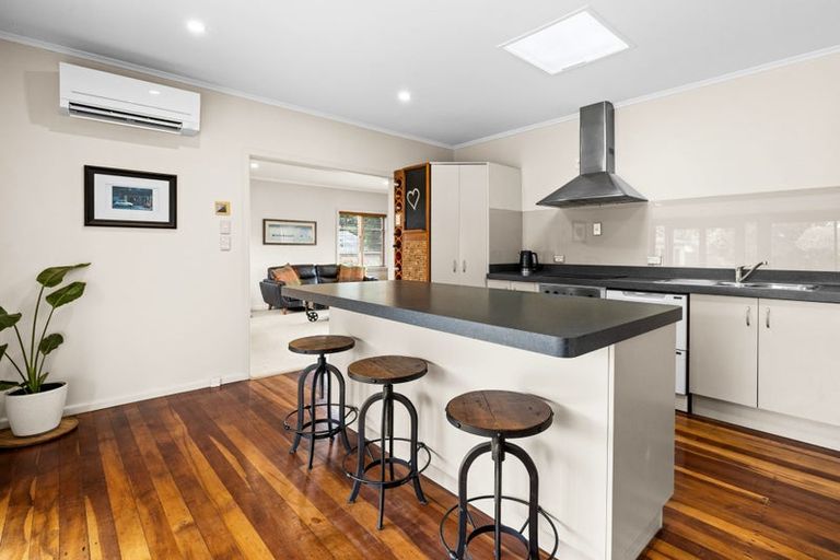 Photo of property in 23 Guthrie Road, Havelock North, 4130