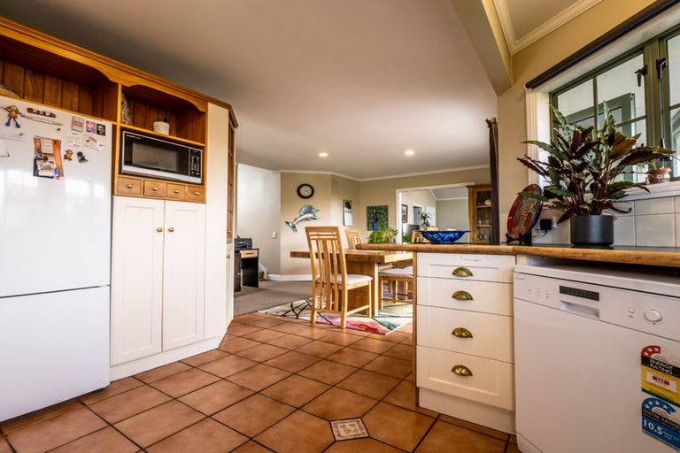 Photo of property in 27 Raratuna Street, Turua, 3574