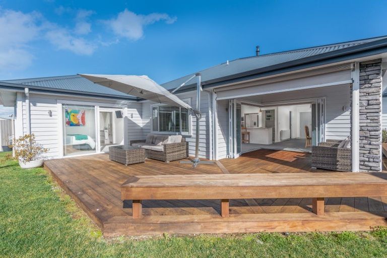 Photo of property in 2 Huka Heights Drive, Rangatira Park, Taupo, 3330