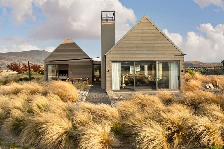 Photo of property in 10 Musterers Way, Ben Ohau, Twizel, 7999