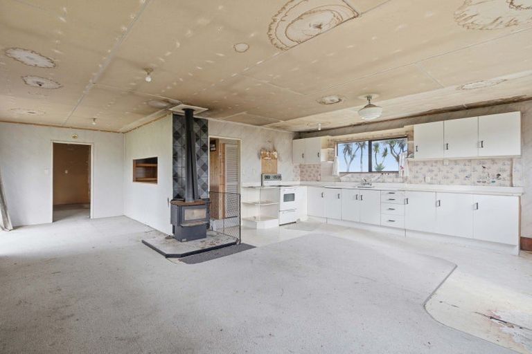 Photo of property in 15 Thomas Road, Orepuki, Riverton, 9881