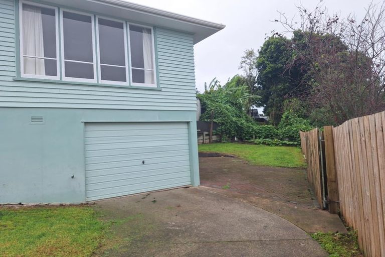 Photo of property in 33 Henderson Crescent, Parkvale, Tauranga, 3112