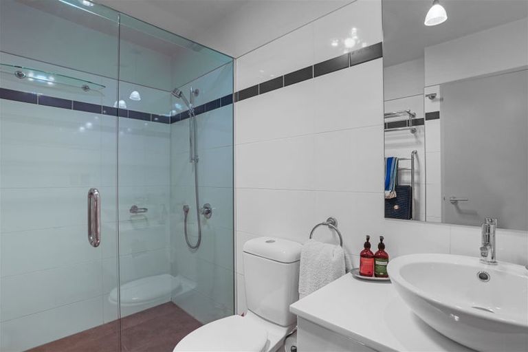 Photo of property in 4 Gazelle Lane, Redcliffs, Christchurch, 8081