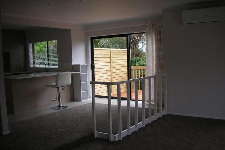 Photo of property in 2/123 Prince Regent Drive, Half Moon Bay, Auckland, 2012