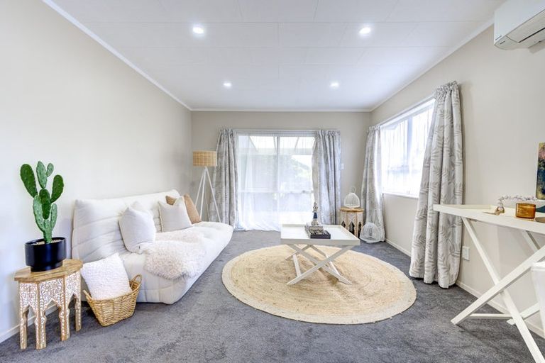 Photo of property in 32c Garland Drive, St Andrews, Hamilton, 3200