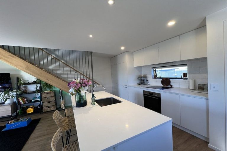 Photo of property in 1/21 Siddal Place, Richmond, Christchurch, 8013