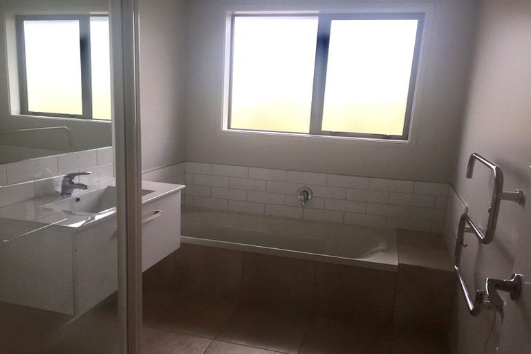 Photo of property in 5 Kuru Place, Papamoa, 3118