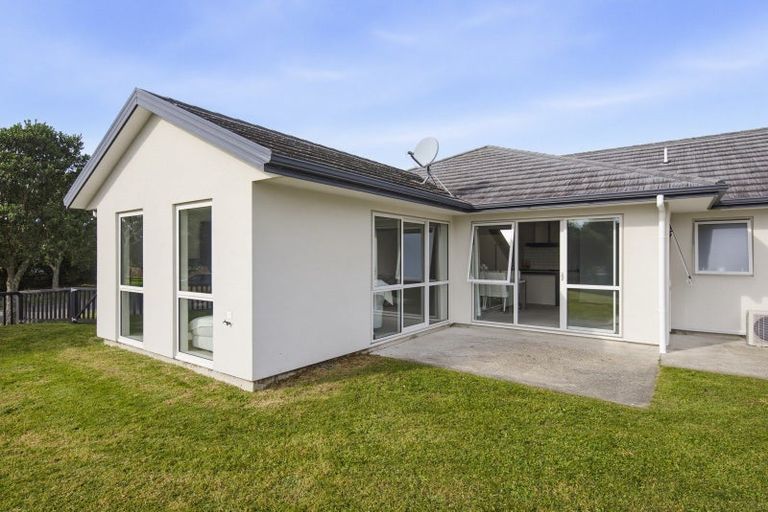 Photo of property in 10 Tamihana Street, Otaki, 5512