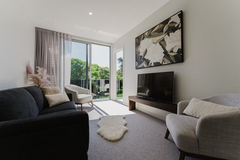 Photo of property in 581a Laurie Southwick Parade, Gulf Harbour, Whangaparaoa, 0930
