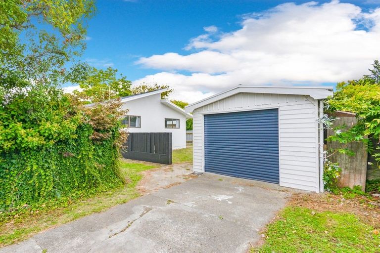 Photo of property in 28 Fleetwood Crescent, Flaxmere, Hastings, 4120