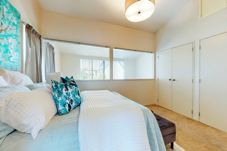 Photo of property in 2/89 Portage Road, New Lynn, Auckland, 0600