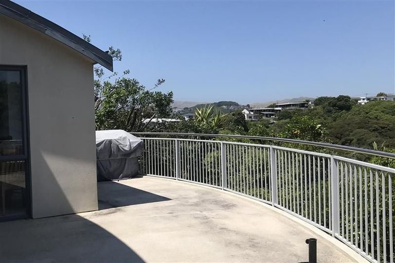 Photo of property in 59b Mana View Road, Paremata, Porirua, 5026