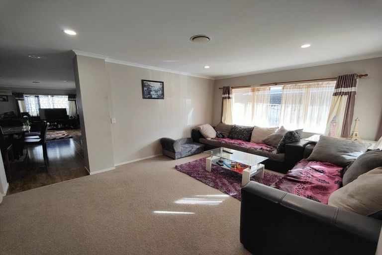 Photo of property in 42 Raphoe Road, Flat Bush, Auckland, 2019