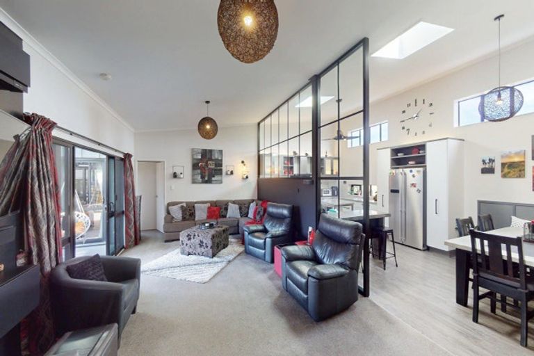 Photo of property in 46 Kent Avenue, Waitarere Beach, Levin, 5510