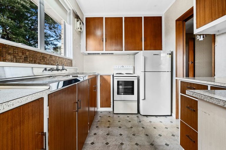 Photo of property in 3/341 Devon Street West, New Plymouth, 4310