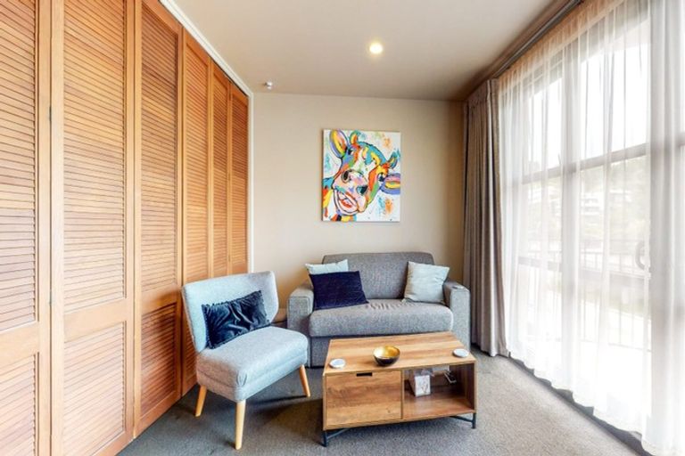 Photo of property in Atrium Towers, 5p/154 The Terrace, Wellington Central, Wellington, 6011