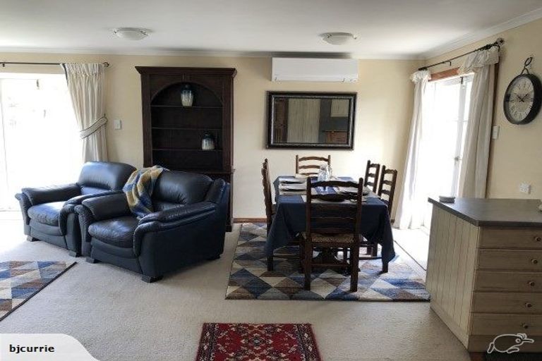 Photo of property in 1 Fairs Road, Milson, Palmerston North, 4414