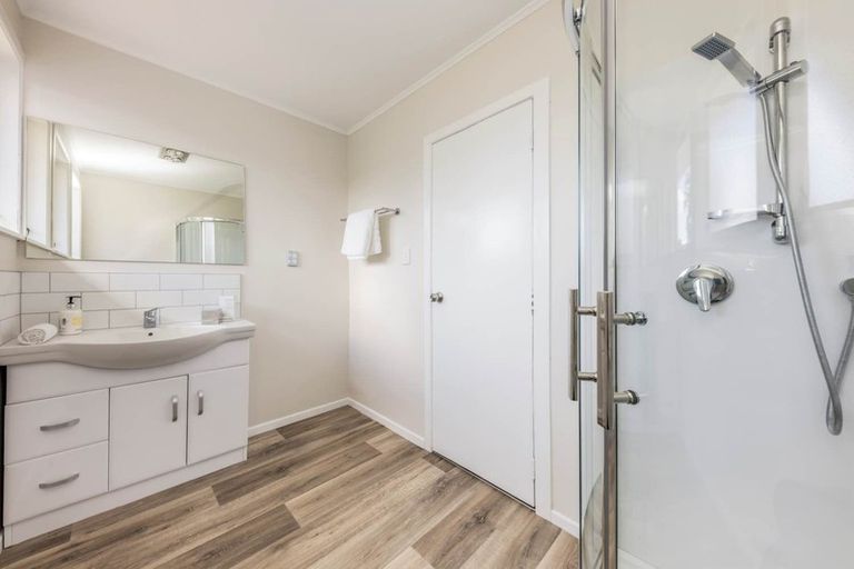 Photo of property in 16 Eastburn Street, Papakura, 2110