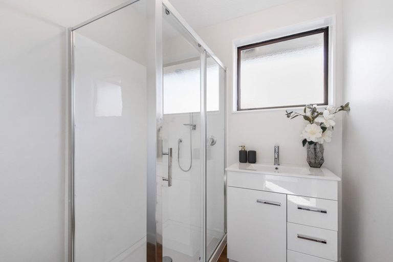 Photo of property in 2/1 Gates Lane, Woolston, Christchurch, 8023