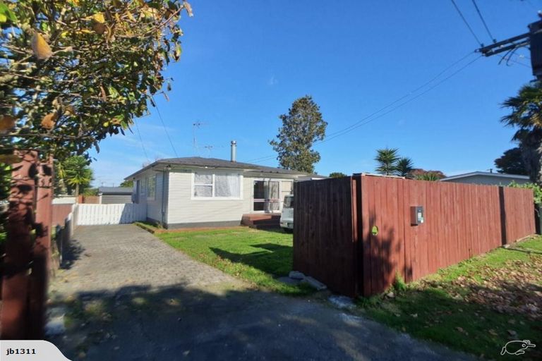 Photo of property in 32 Resolute Way, Papakura, 2110