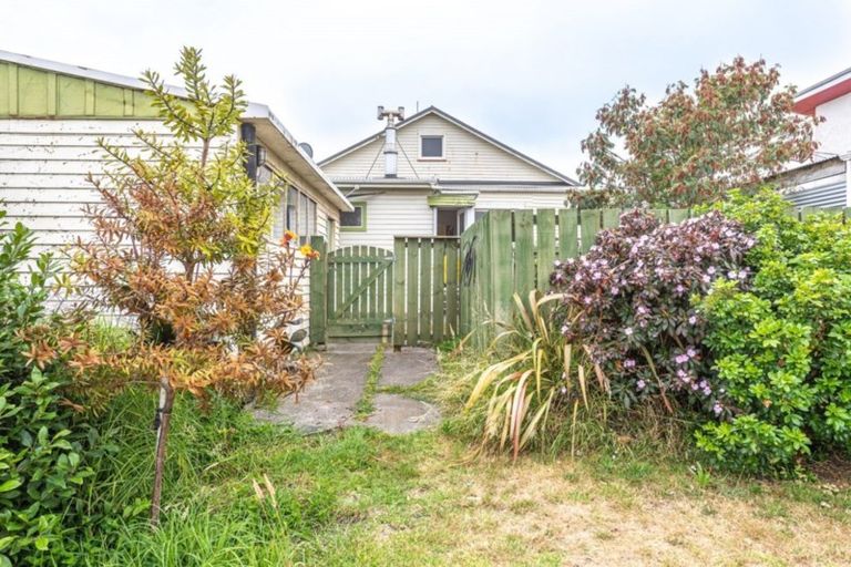 Photo of property in 20 Ruapehu Street, Castlecliff, Whanganui, 4501