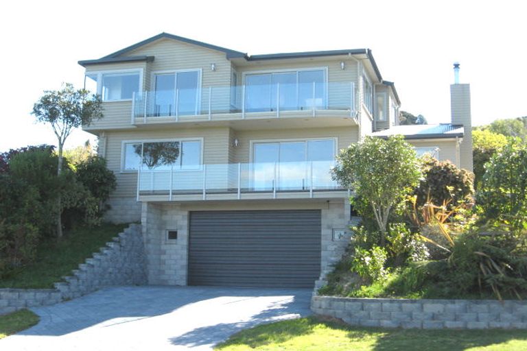 Photo of property in 10 Wakeman Road, Acacia Bay, Taupo, 3330