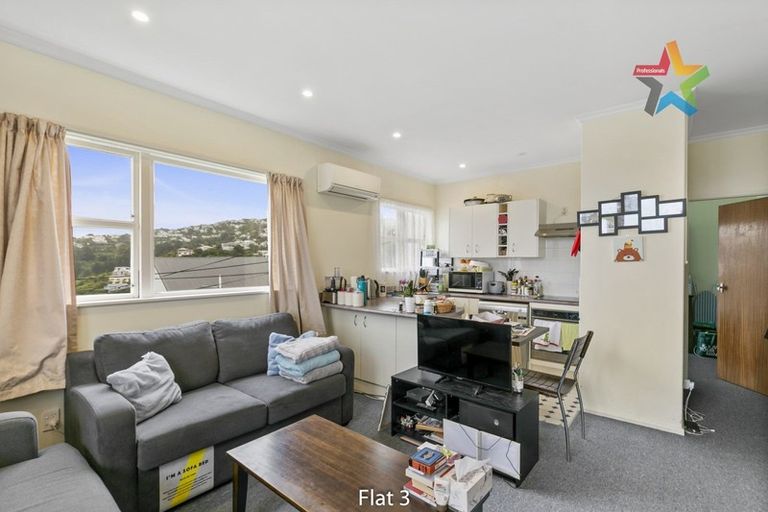 Photo of property in 58 Fairlie Terrace, Kelburn, Wellington, 6021