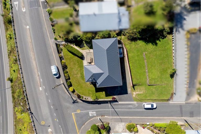 Photo of property in 90 Main South Road, Green Island, Dunedin, 9018