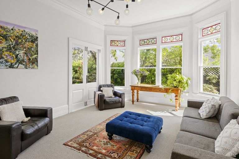 Photo of property in 112 Leinster Road, Merivale, Christchurch, 8014